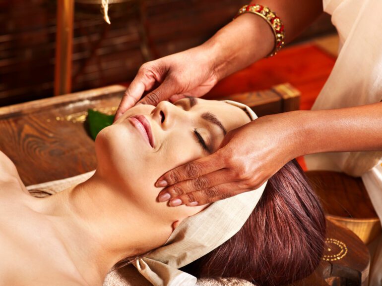 Indiase Hoofd Massage