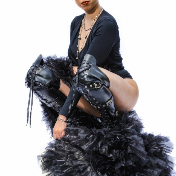 tyra_zw_041
